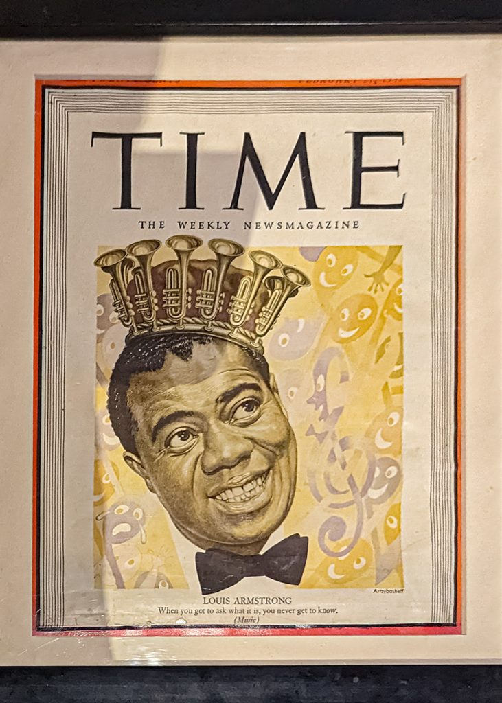 Louis Armstrong sul 'Time'. foto scattata a New Orleans in Louisiana (USA) per il blog di viaggi 'Nerd in Spalla: viaggiatori poco seri' dedicato al pop-culture tourism