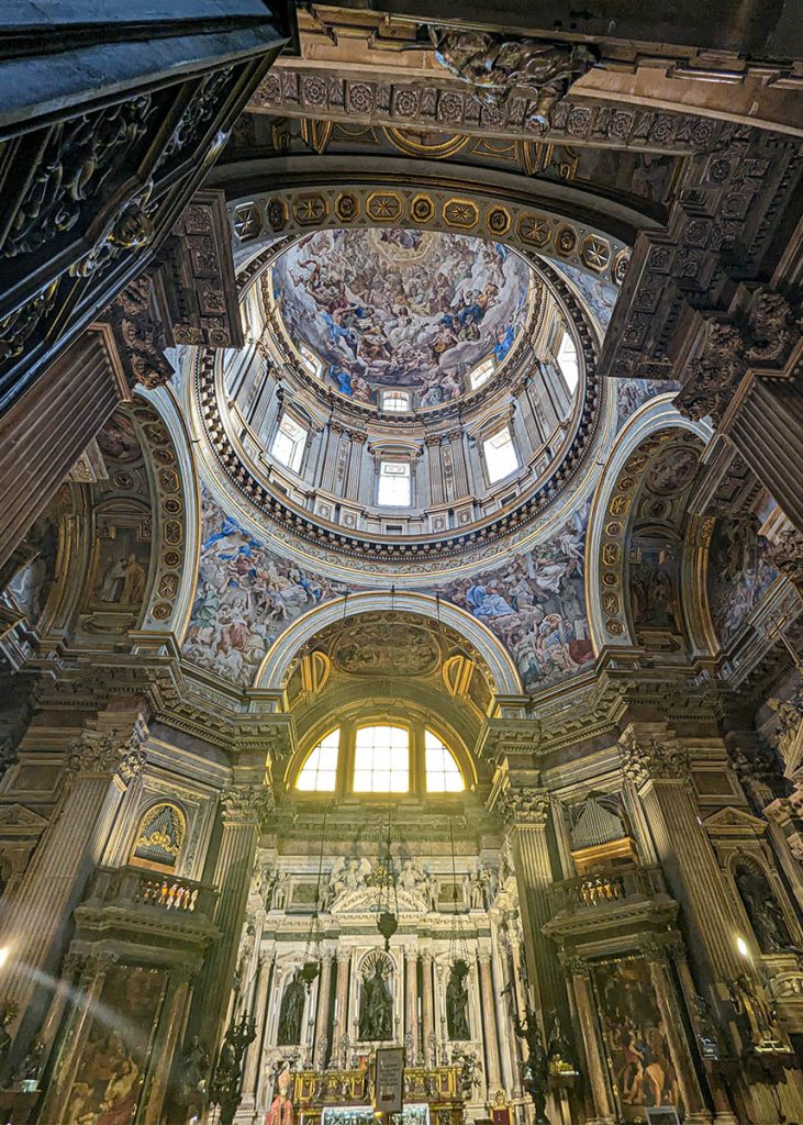 Cappella del tesoro di San Gennaro nel Duomo di Napoli. Foto sul blog 'Nerd in Spalla: viaggiatori poco seri' dedicato al pop-culture tourism