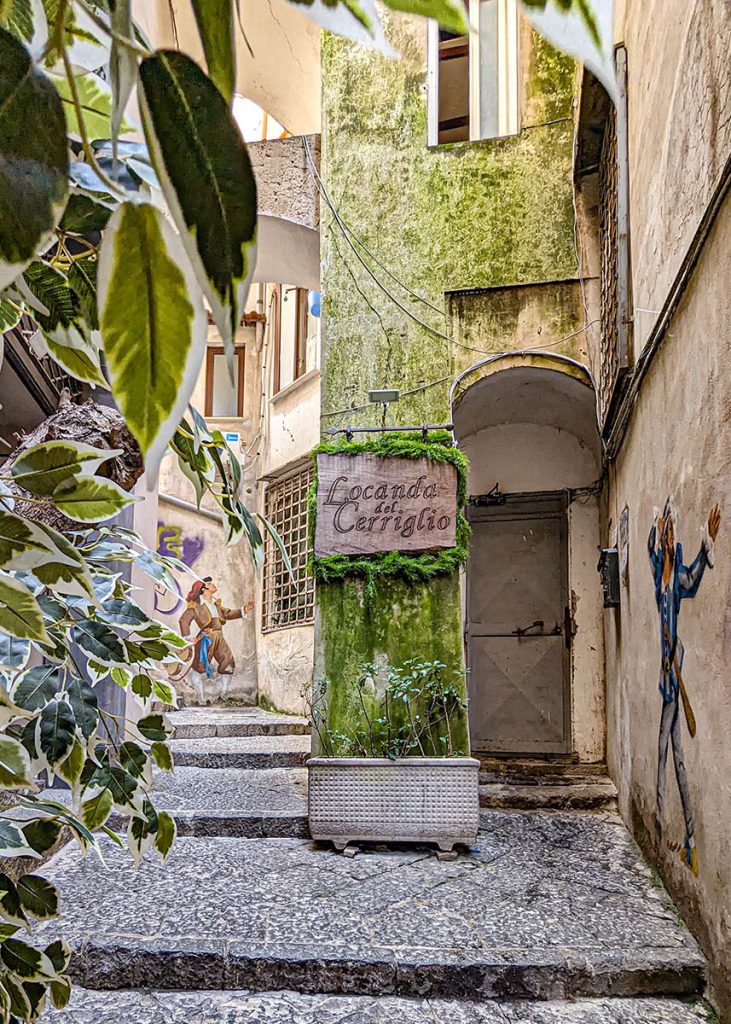 Caravaggio fu accoltellato alla Locanda del Cerriglio a Napoli. Foto sul blog di viaggi "Nerd in Spalla: viaggiatori poco seri" dedicato la pop-culture tourism