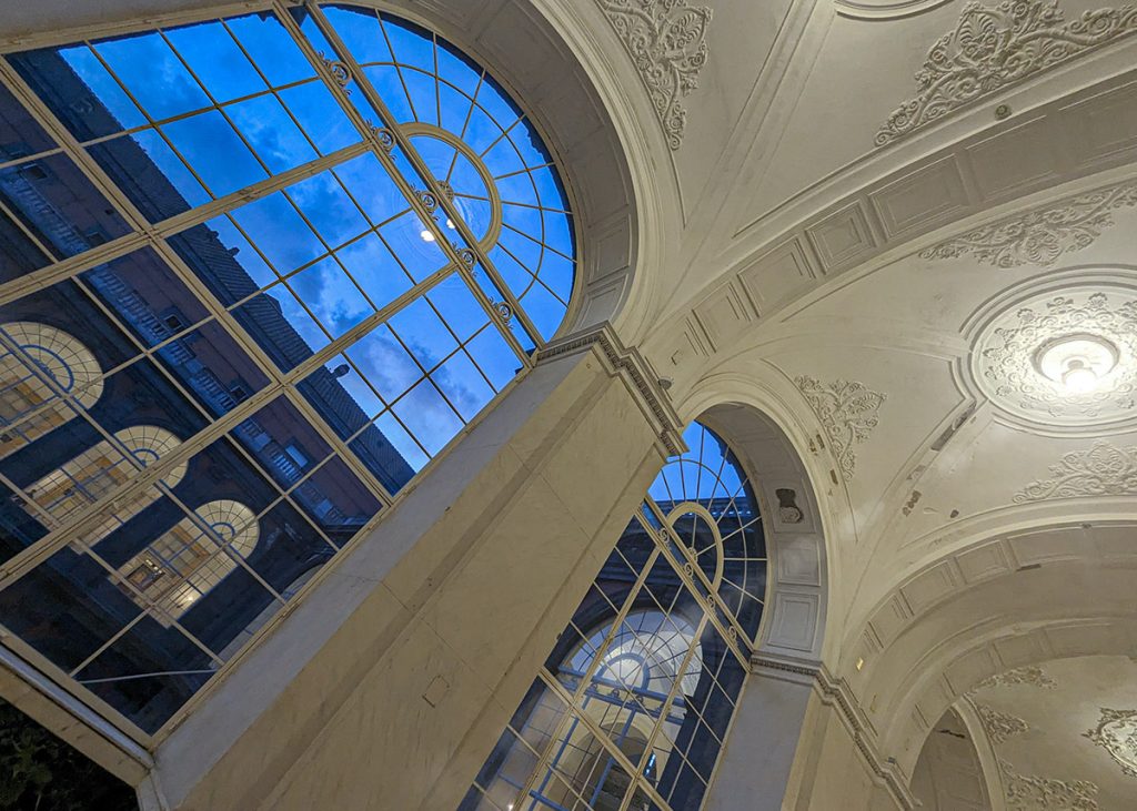 Galleria del Palazzo Reale di Napoli. Foto sul blog di viaggi "Nerd in Spalla: viaggiatori poco seri" dedicato al pop-culture tourism