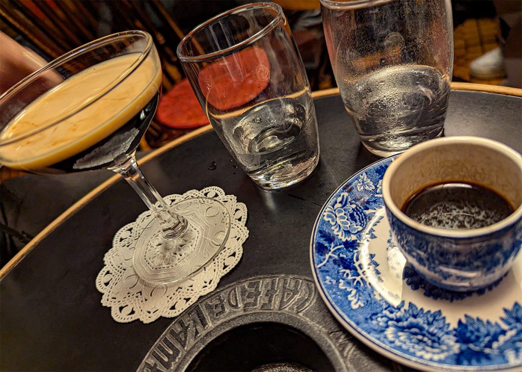 Caffè giapponese. Foto su "Nerd in Spalla: viaggiatori poco seri".