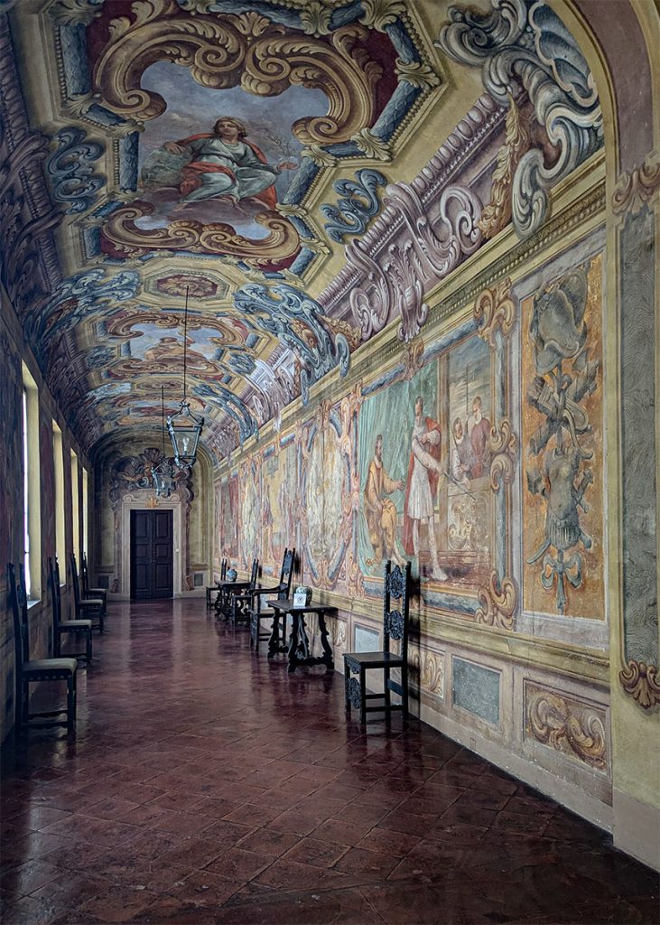 Galleria a Rocca Meli Lupi di Soragna. Foto sul blog di viaggi "Nerd in Spalla: viaggiatori poco seri".