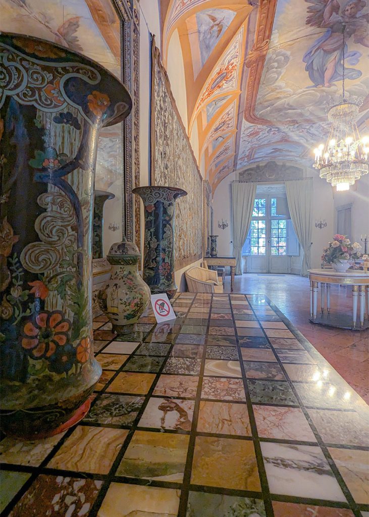 Sala del Bocchirale a Rocca Meli Lupi di Soragna. Foto sul blog di viaggi "Nerd in Spalla: viaggiatori poco seri".