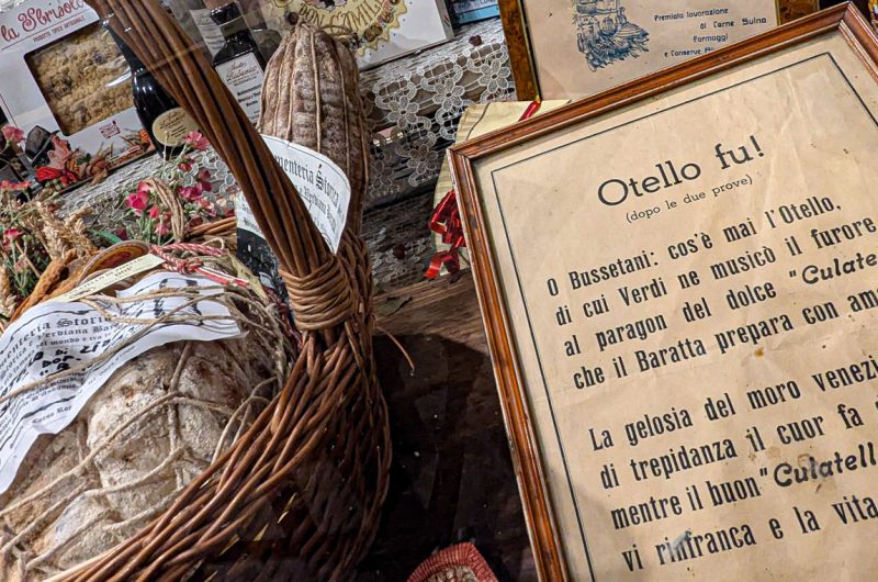 Salsamenteria Storica Baratta a Busseto (Parma). Foto sul blog di viaggi "Nerd in Spalla: viaggiatori poco seri".
