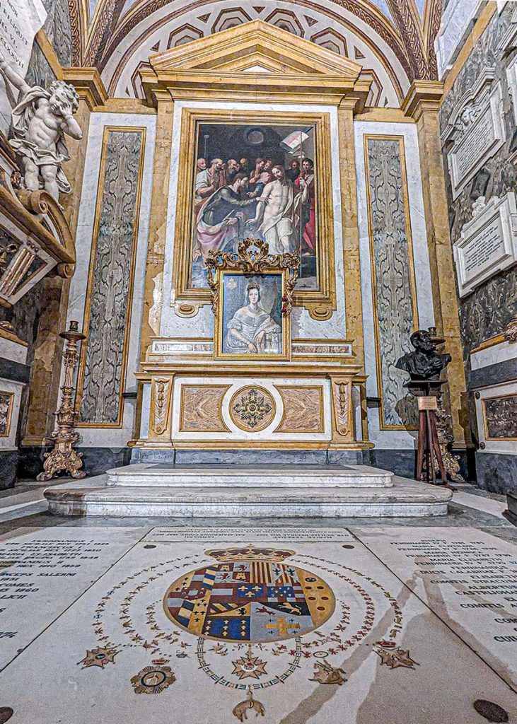 Cappella Borbone nella Basilica di Santa Chiara a Napoli. Foto sul blog di viaggi "Nerd in Spalla: viaggiatori poco seri" dedicato alla pop culture.