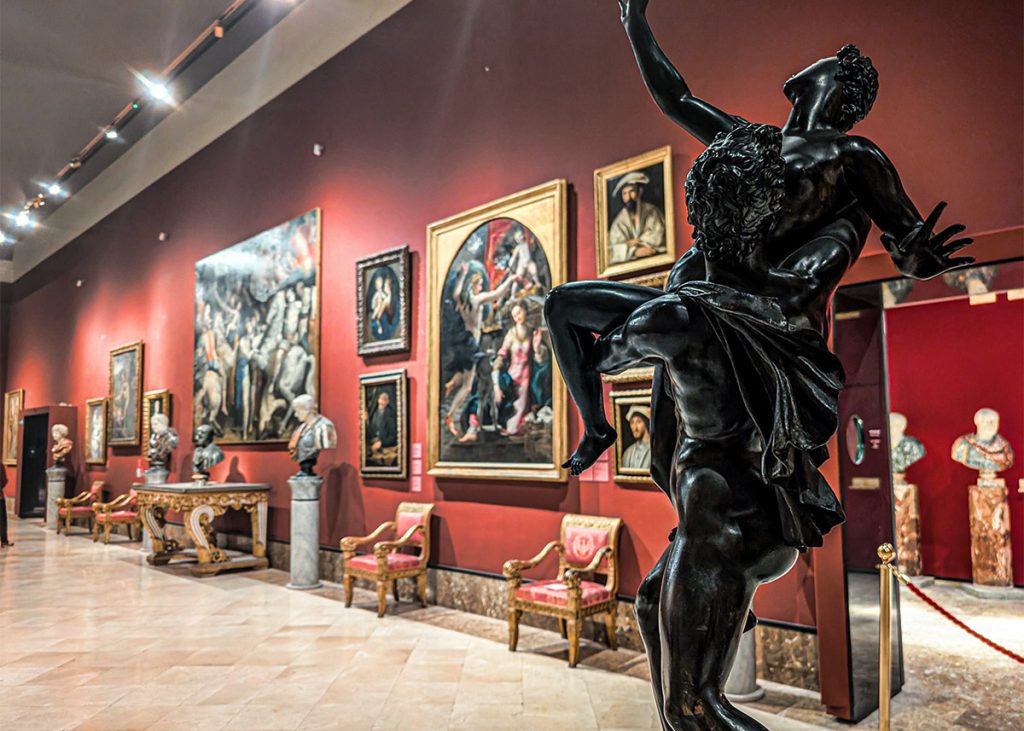 La galleria Farnese alla Reggia di Capodimonte a Napoli. Foto sul blog di viaggi "Nerd in Spalla: viaggiatori poco seri" dedicato alla pop culture.