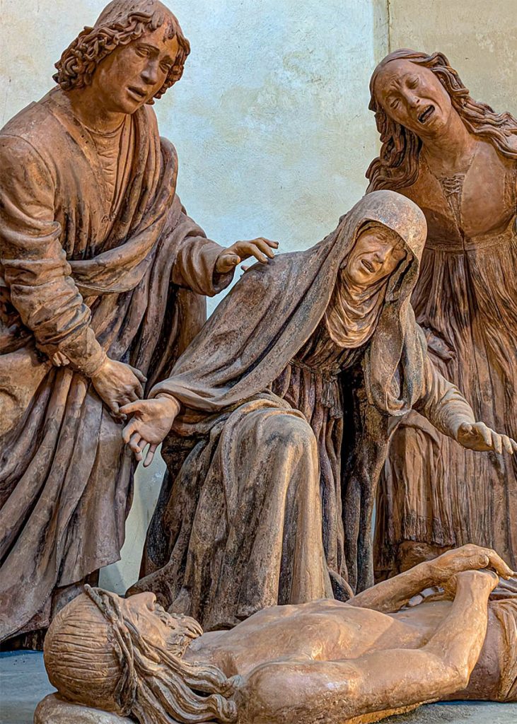 Dettaglio del Compiano su Cristo Morto di Guido Mazzoni a San Giovanni Battista a Modena. Foto sul blog di viaggi "Nerd in Spalla: viaggiatori poco seri".