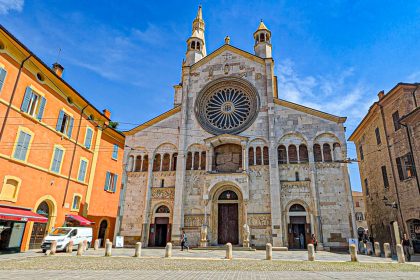 Duomo di Modena. Foto sul blog di viaggi "Nerd in Spalla: viaggiatori poco seri".