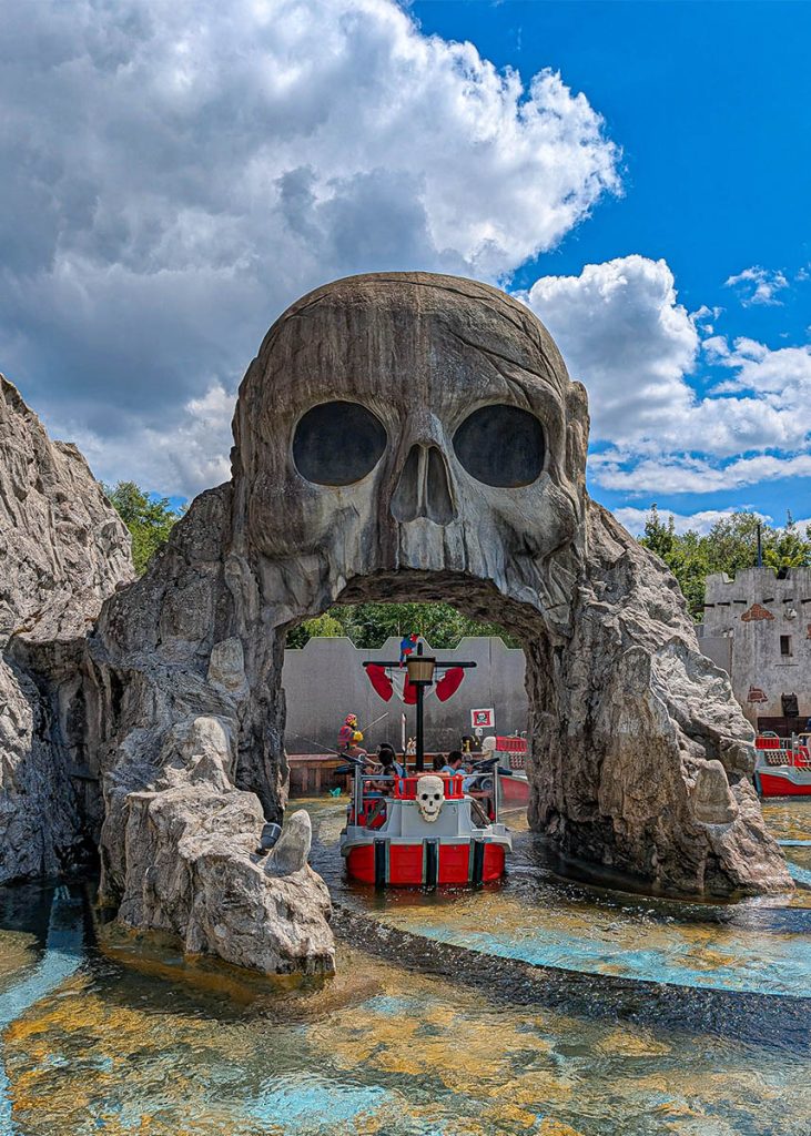 Nave pirata allo Splash Battle di Legoland Deutschland. Foto sul blog di viaggi "Nerd in Spalla" dedicato alla cultura pop.
